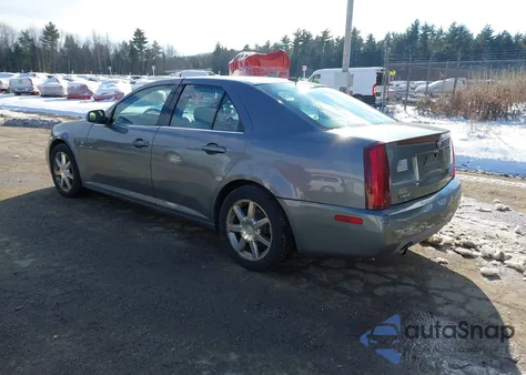 2005 Cadillac Sts V8 z USA, uszkodzony, nr VIN 1G6DC67A350209432